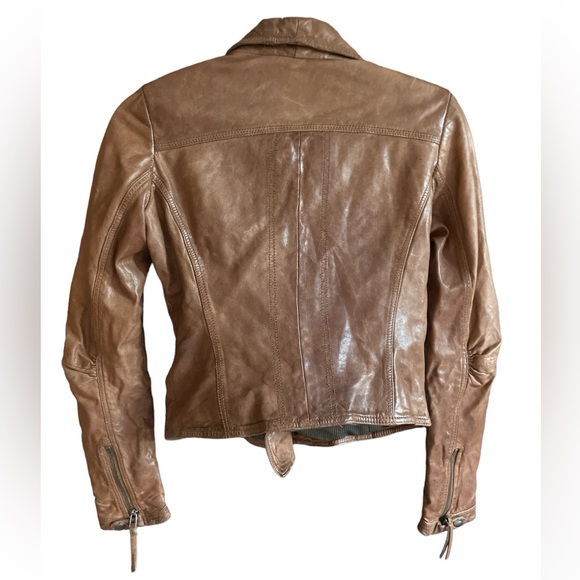 Danier Genuine Brown Leather Jacket with zipper. Fitted - Picture 2 of 7